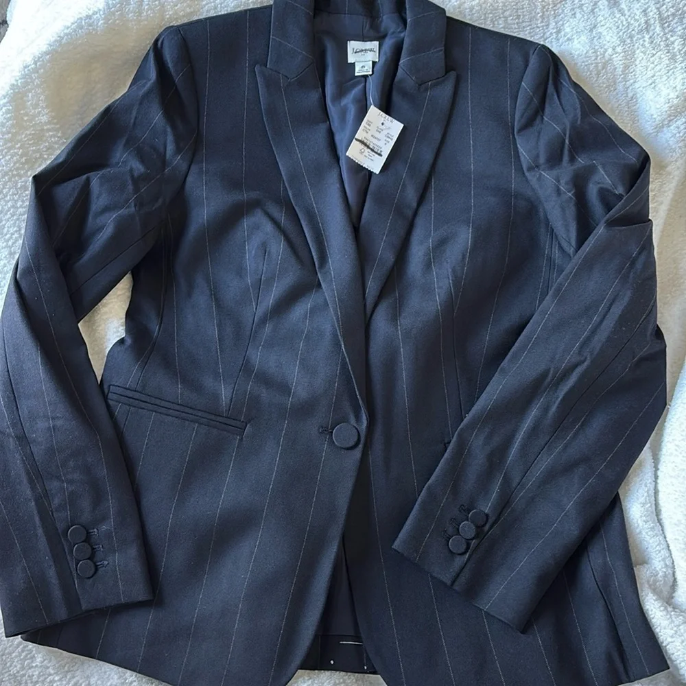 NWT J. Crew Navy Blue Tailored Pinstripe Blazer CB442